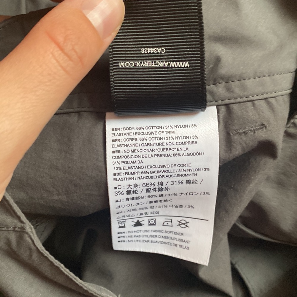 Arc’teryx Hiking Pants - Picture 8 of 8